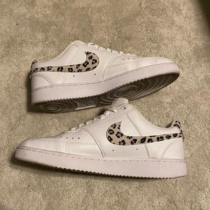 Leopard Court Vision Low Sneaker - W8